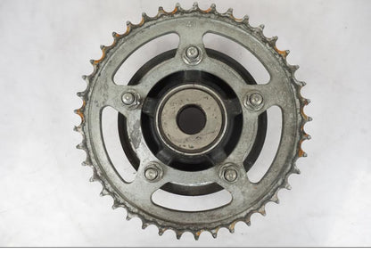 Framsidan på Drevfäste från en Kawasaki ZZ-R 1400 -2009 motorcykel.