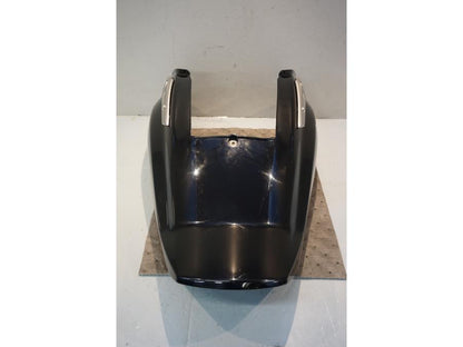 Baksidan på Bakskärm från en Yamaha V-Max 1700 -2010 motorcykel.