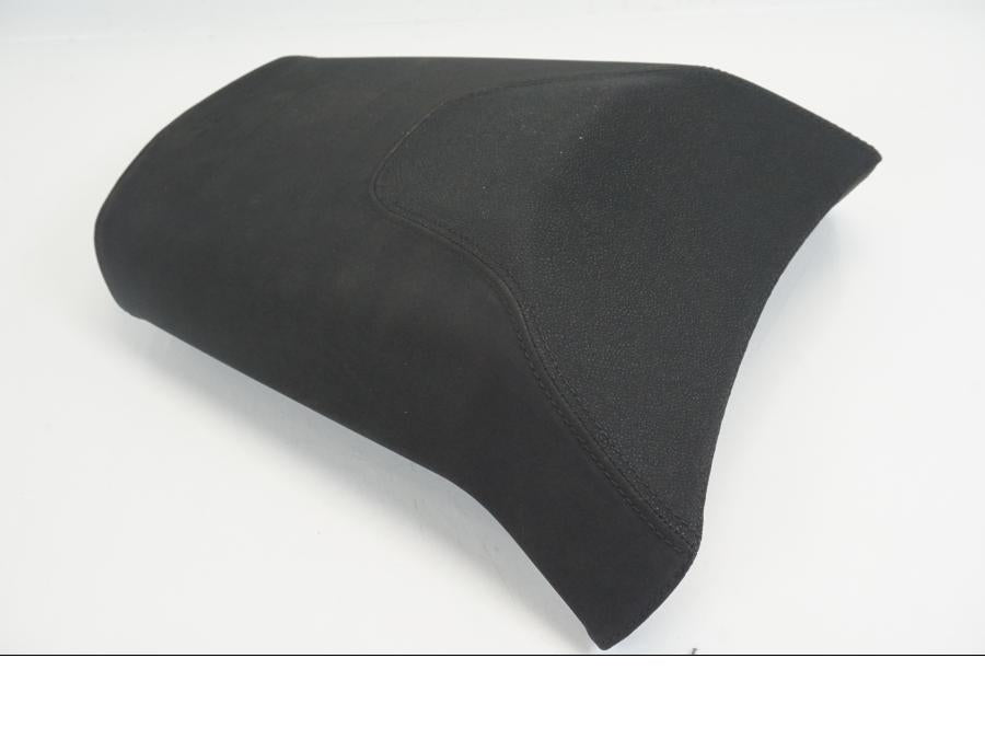 Höger sida på Sadel från en KTM 1290 Super Adventure -2021 motorcykel.