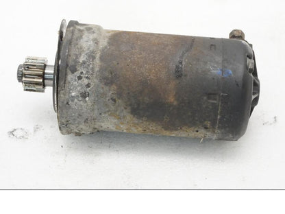 Framsidan på Startmotor från en Ducati Monster 600 -2001 motorcykel.