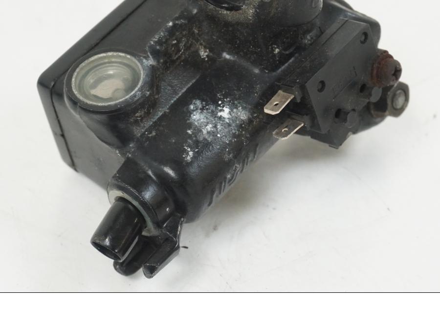 Extrabild1 på Bromshuvudcylinder från en Honda CBR 125 R -2006 motorcykel.