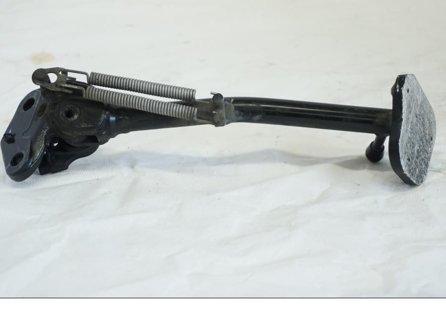 Baksidan på Sidostöd från en BMW K 1600 -2015 motorcykel.