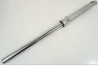 Snett nerifrån på Gaffelben från en BMW F 650 CS -2002 motorcykel.