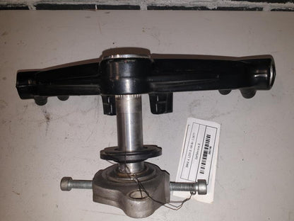 Höger sida på Gaffelkrona från en BMW K 1200 S -2006 motorcykel.