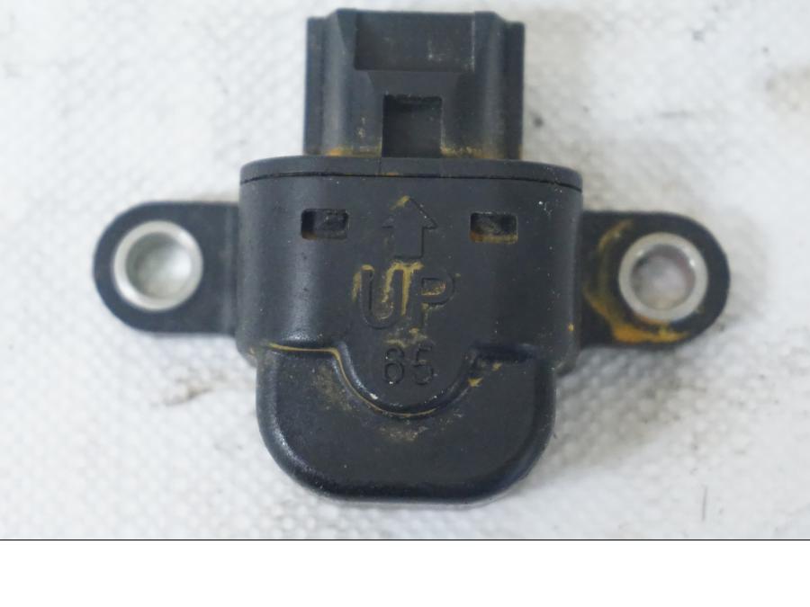 Framsidan på Tilt Sensor från en Kawasaki ER-6N -2006 motorcykel.