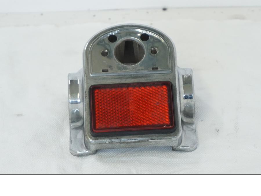 Höger sida på Blinkersfästekromkåpa från en Kawasaki VN 1500 -1996 motorcykel.