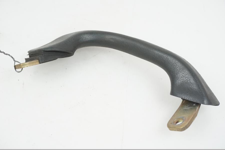 Baksidan på Passagerarhandtag från en Yamaha XJ 900 -1997 motorcykel.