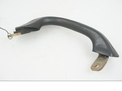 Baksidan på Passagerarhandtag från en Yamaha XJ 900 -1997 motorcykel.