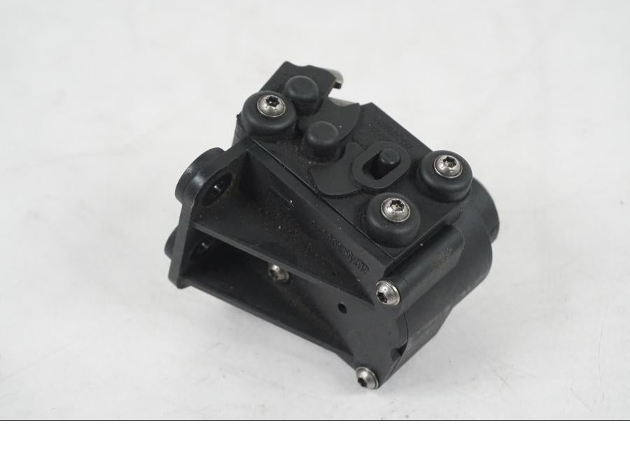 Extrabild4 på <p>Låssats från BMW R 1200 RT 2011.</p>

<p>2st nycklar och 1st plastnyckel, tändningslås, förvaringfackslås, sadellås och tanklock.</p> motorcykel.