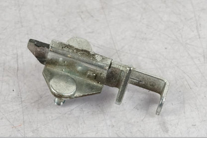 Framsidan på Sadellåsmekanism från en Yamaha MT-09 SP -2018 motorcykel.