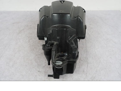 Höger sida på Luftburk från en BMW K 1600 GTL -2015 motorcykel.