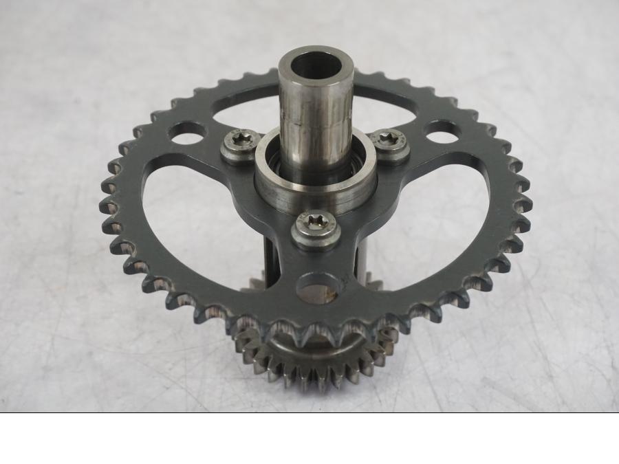 Snett uppifrån på Kamaxel från en BMW R 1200 GS -2018 motorcykel.