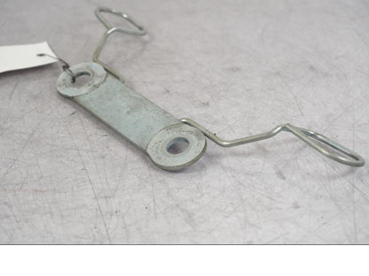 Höger sida på Fästplatta från en Suzuki VZ 800 -2000 motorcykel.