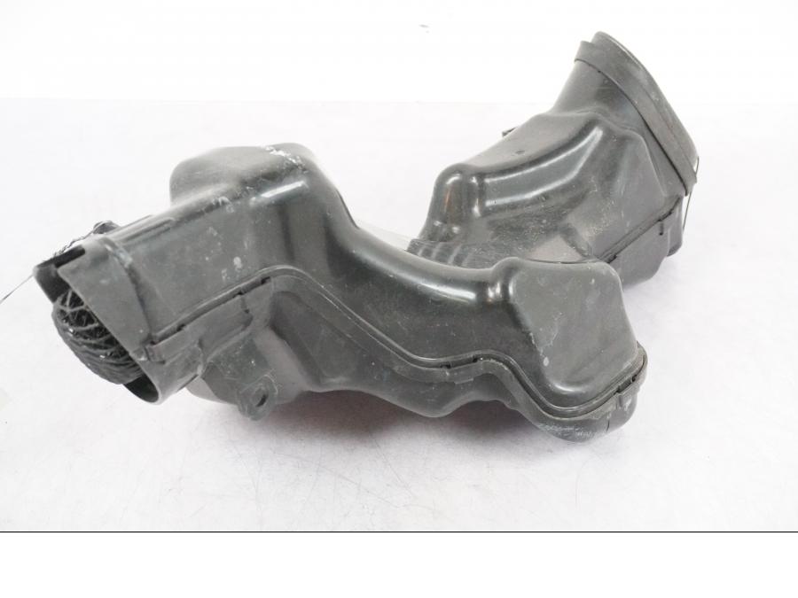 Vänster sida på Luftrör från en Suzuki GSX-R 1000 -2008 motorcykel.