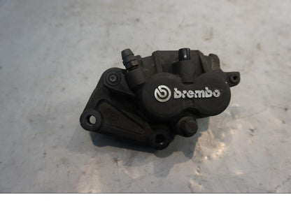 Framsidan på Bromsok från en Ducati Diavel -2015 motorcykel.