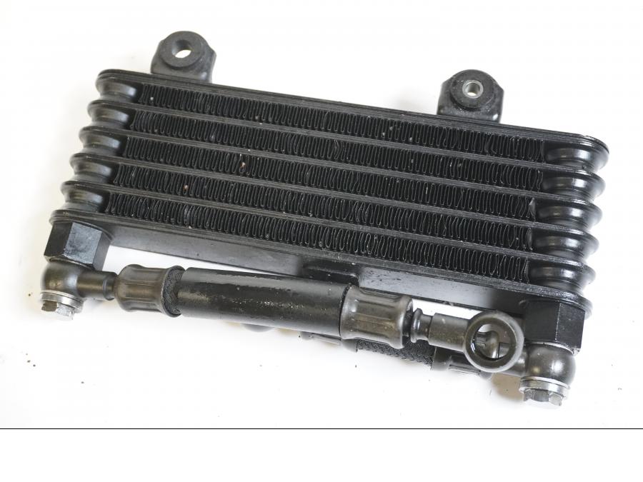 Framsidan på Oljekyl från en Suzuki TL 1000 S -1997 motorcykel.