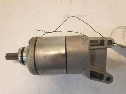 Baksidan på Startmotor från en Kawasaki Z 125 -2019 motorcykel.