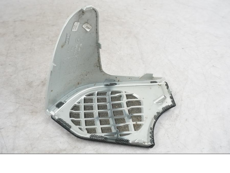 Extrabild1 på Högtalarkåpa från en BMW K 1600 GTL -2015 motorcykel.