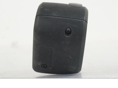 Snett nerifrån på Styrelreglage från en BMW F 800 GS -2008 motorcykel.