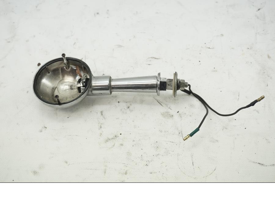 Framsidan på Blinkers från en Yamaha SR 400 -1982 motorcykel.