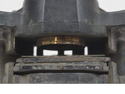 Extrabild2 på Bromsok från en Piaggio MP3 250 -2006 motorcykel.