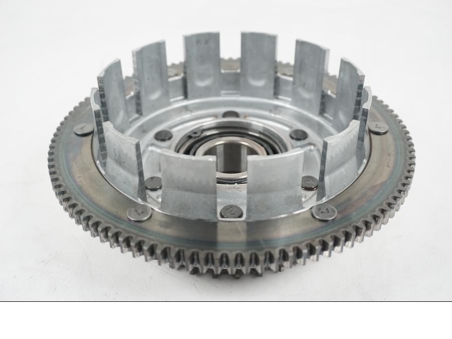 Extrabild2 på Kopplingskorg från en H-D Softail Standard FXST -2001 motorcykel.