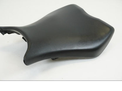 Baksidan på Sadel från en Honda CBR 1000 RR -2010 motorcykel.