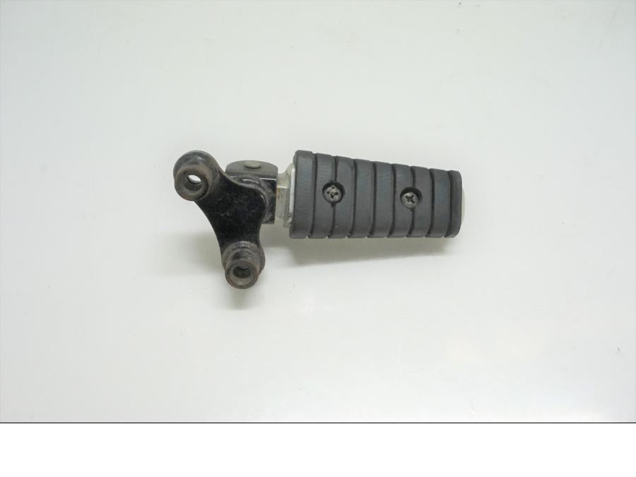 Framsidan på Fotpinne från en Yamaha XVZ 1300 -1997 motorcykel.