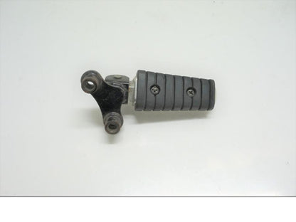 Framsidan på Fotpinne från en Yamaha XVZ 1300 -1997 motorcykel.