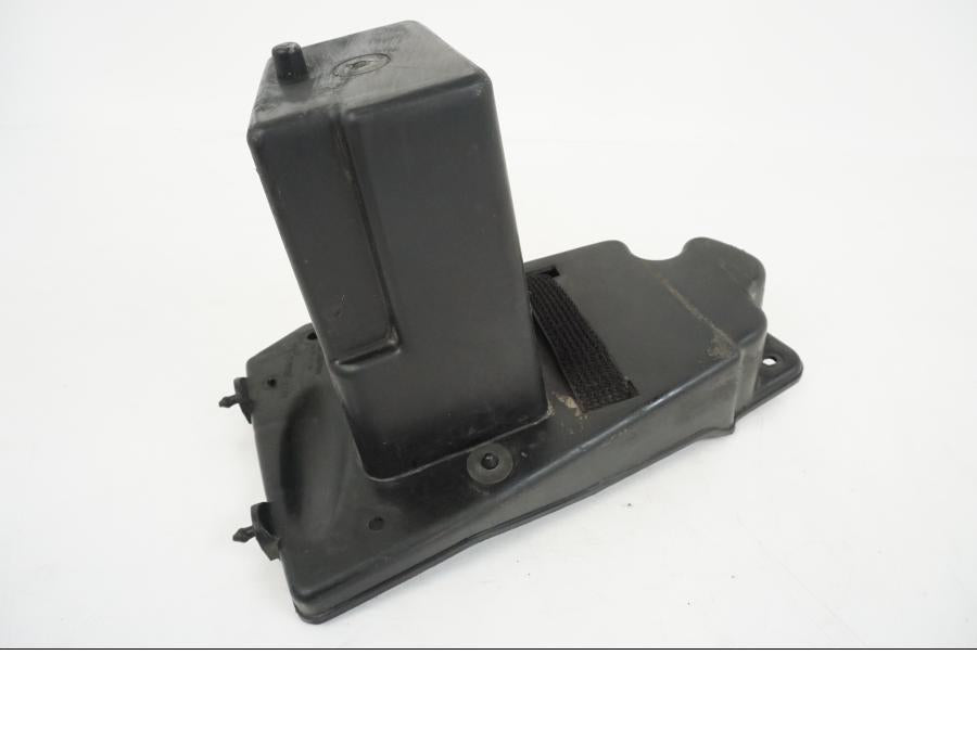 Vänster sida på Verktygslåda från en Kawasaki VN 1500 -1996 motorcykel.