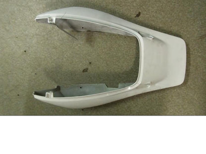 Framsidan på Bakvinge från en Honda CB 1300 F -2004 motorcykel.