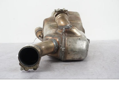 Baksidan på Mellanburk från en Ducati Multistrada V4 -2024 motorcykel.