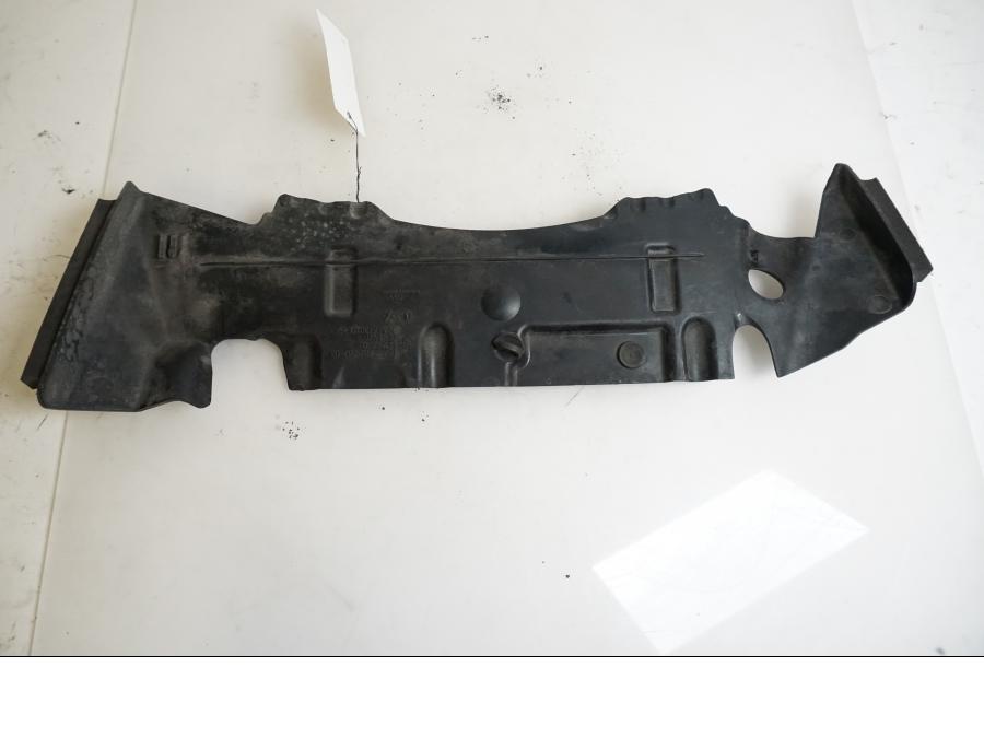 Baksidan på Luftvinge från en BMW K 1200 S -2007 motorcykel.