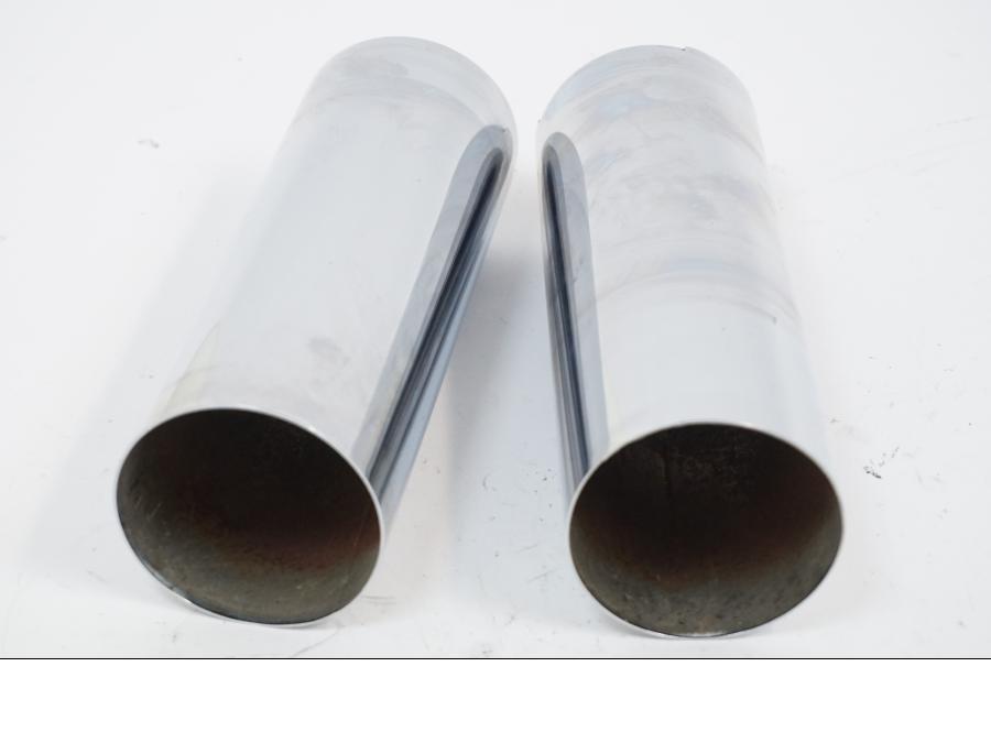 Snett uppifrån på Gaffelbensskydd från en Kawasaki VN 1500 -2002 motorcykel.