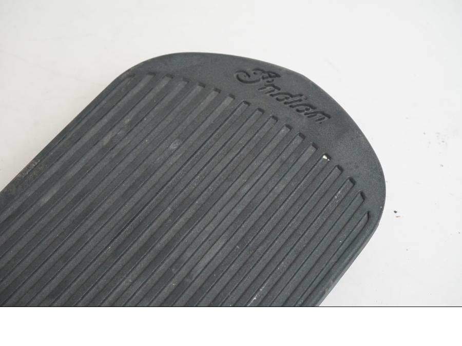 Baksidan på Fotplatta från en Indian Chieftain Dark Horse -2019 motorcykel.