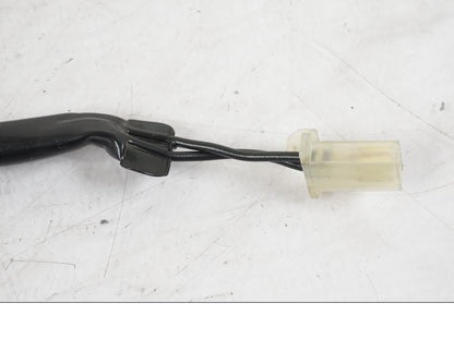 Vänster sida på Bromsljuskontakt från en Honda CB 750 -1996 motorcykel.