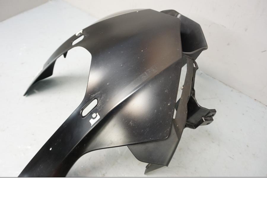 Snett uppifrån på Toppkåpa från en Yamaha YZF 1000 R1 -2017 motorcykel.