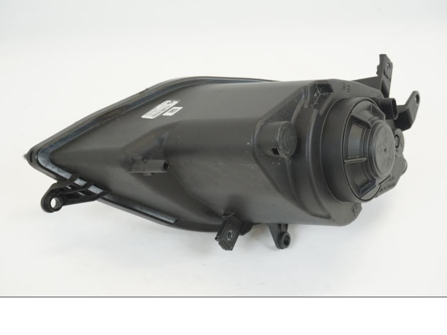 Höger sida på Strålkastare från en BMW S 1000 XR -2019 motorcykel.