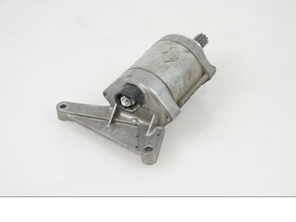 Baksidan på Startmotor från en Yamaha XT 1200 Z -2011 motorcykel.