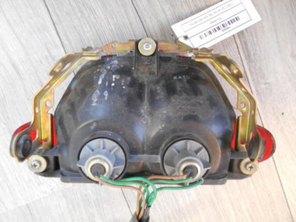 Vänster sida på Baklampa från en Honda CBR 900 RR -1999 motorcykel.