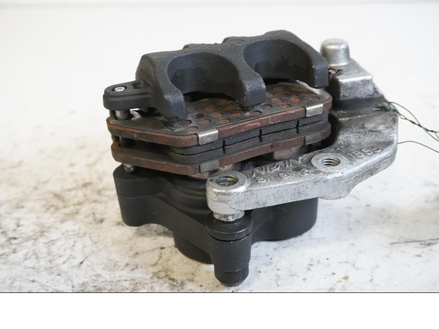 Höger sida på Bromsok från en Kawasaki Z 750 -2008 motorcykel.