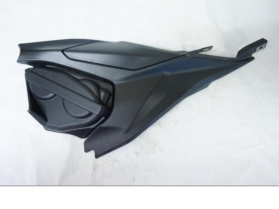 Framsidan på Ramplast från en Ducati 899 Panigale -2015 motorcykel.