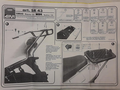 Baksidan på Topboxfäste från en Yamaha YP 125 -2000 motorcykel.