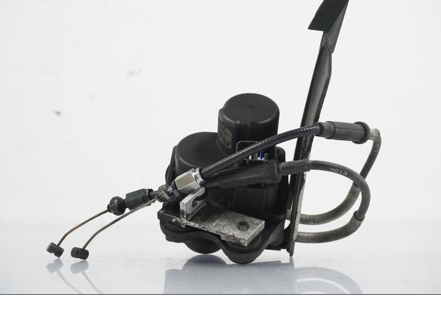 Snett uppifrån på Avgasspjällmotor från en Yamaha YZF 1000 R1 -2007 motorcykel.