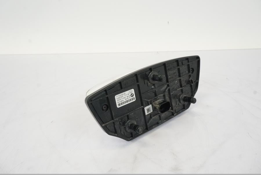 Snett uppifrån på Baklampa från en BMW R 1250 GS -2019 motorcykel.