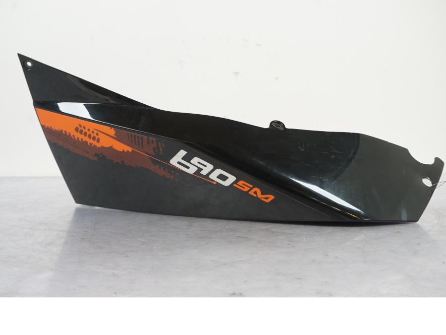 Höger sida på Sidopanel från en KTM 690 SM R -2009 motorcykel.