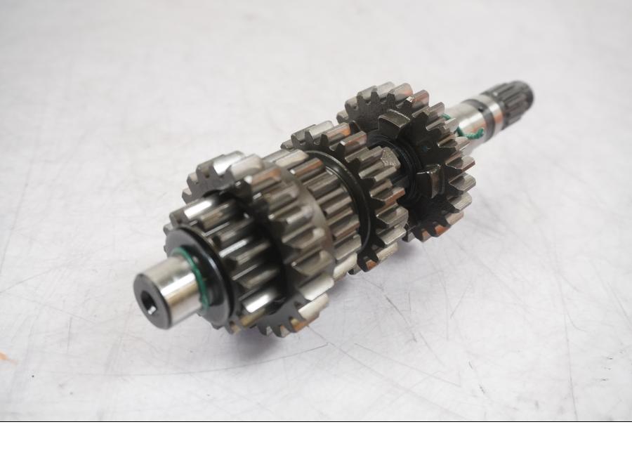 Snett nerifrån på Växellåda från en KTM 125 Duke -2017 motorcykel.