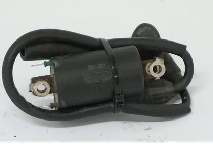 Framsidan på Tändspole från en Honda VFR 750 -1990 motorcykel.