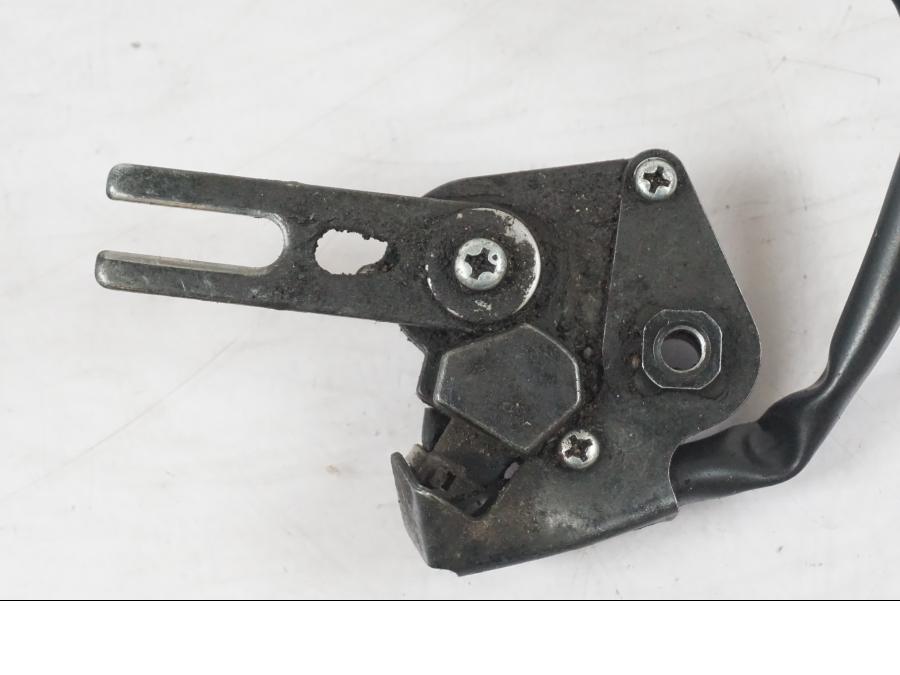 Höger sida på Sidostödsbrytare från en Kawasaki ZZ-R 1400 -2009 motorcykel.