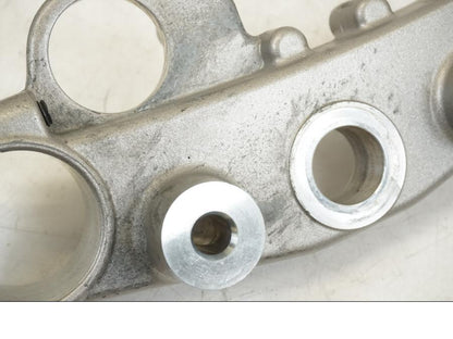 Baksidan på Gaffelkrona från en Yamaha WR 125 -2011 motorcykel.